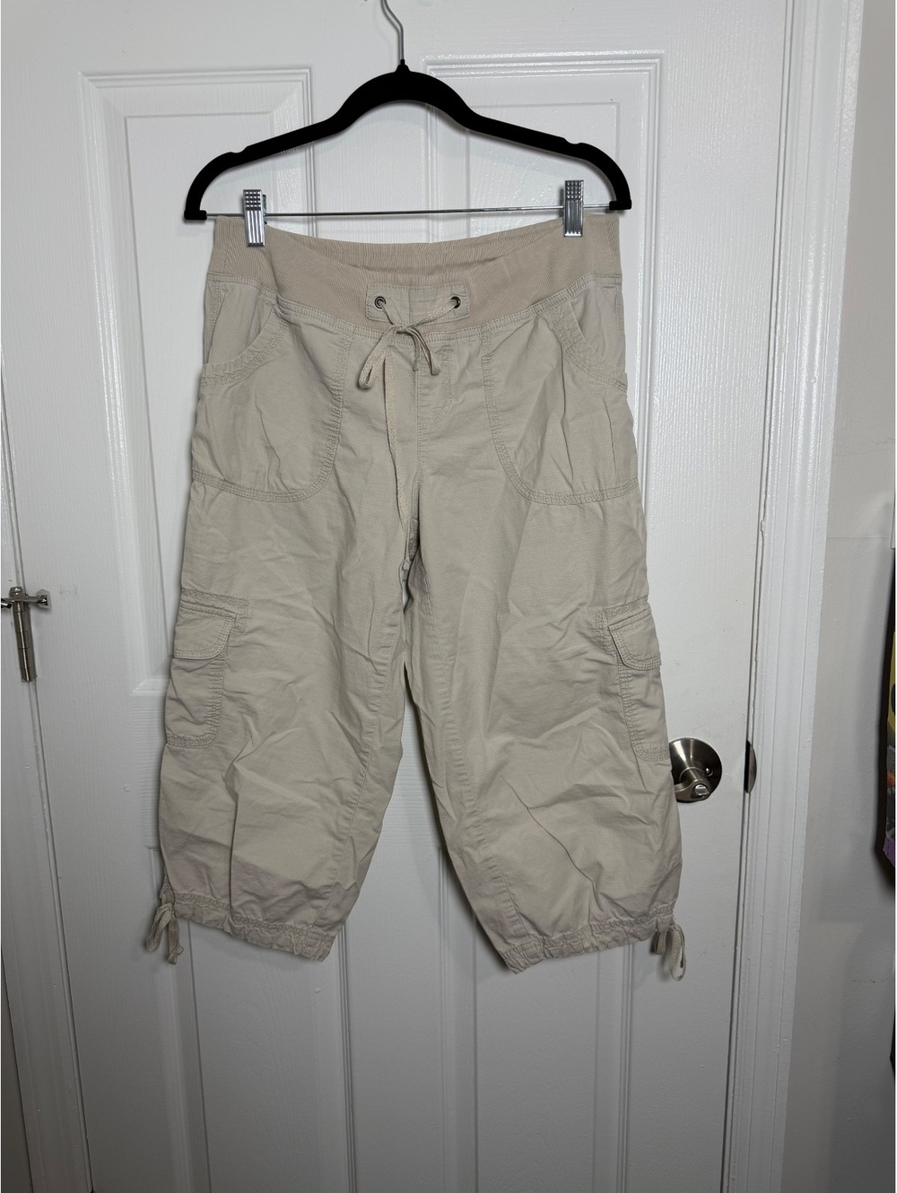 y2k tan Christopher & Banks cargo capris